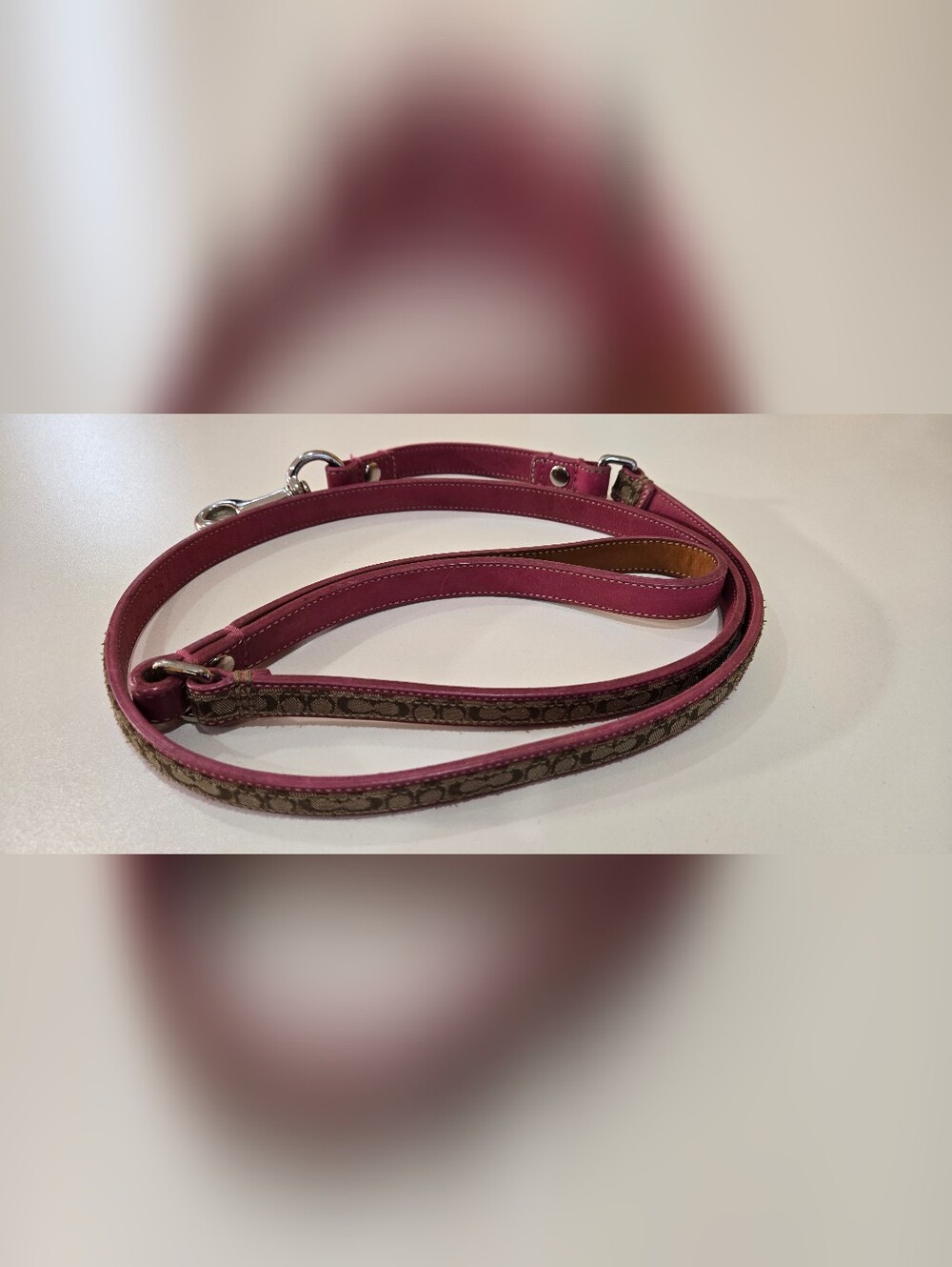 COACH PINK SIGNATURE EXTRA SMALL DOG LEASH - Picture 4 of 4